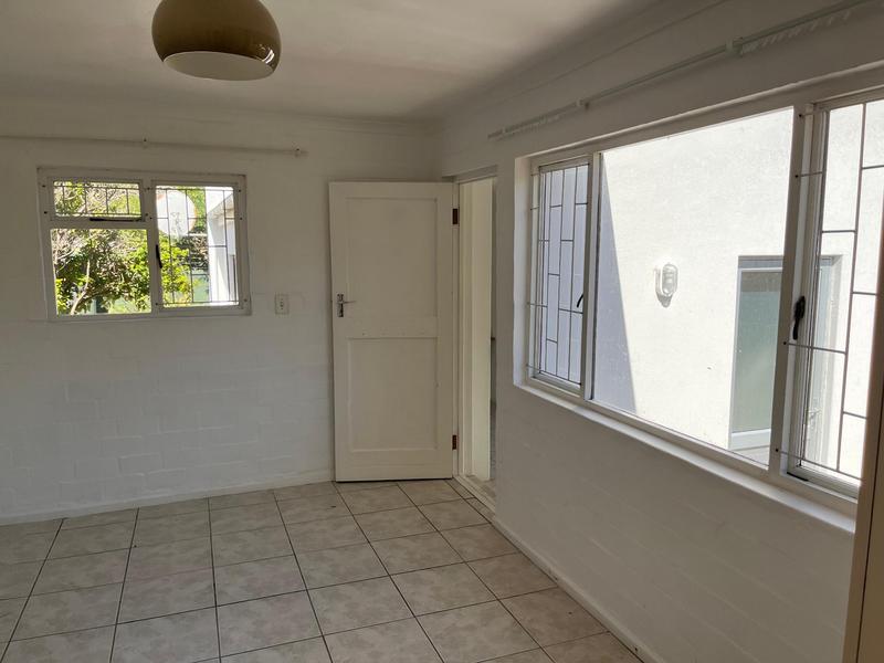 1 Bedroom Property for Sale in Fish Hoek Western Cape